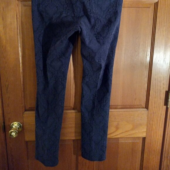 Kardashian Premium Denium Jeans - Picture 3 of 12